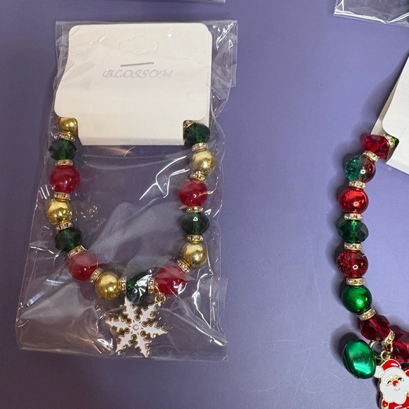 Set of two - Beaded Christmas braclets - Picture 5 of 15